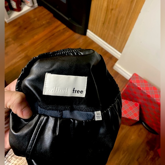 Wilfred Free Skinny Jeans - Picture 3 of 3